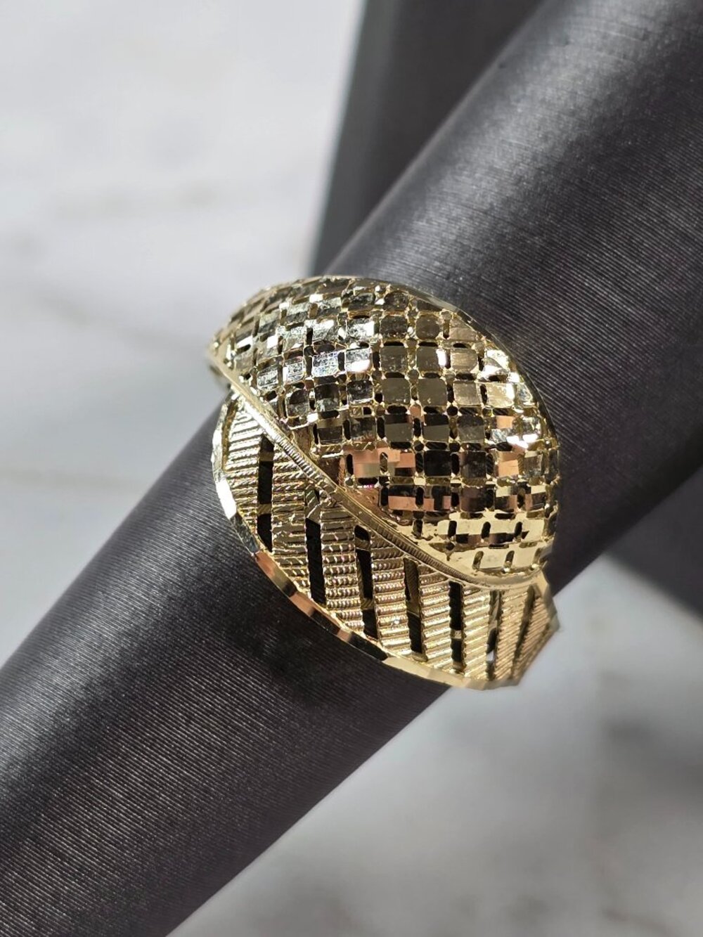 Womens 10K Yellow Gold Modernist Filigree Ring 1.7g E1965